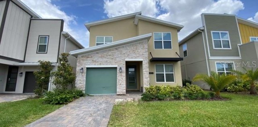 House in Kissimmee, Florida 5 bedrooms, 278.34 sq.m. № 2348193