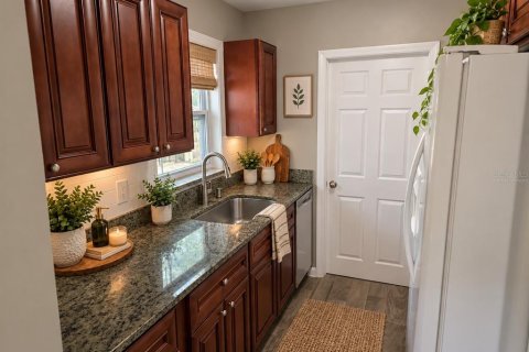 Villa ou maison à vendre à Deltona, Floride: 3 chambres, 103.49 m2 № 2400497 - photo 7