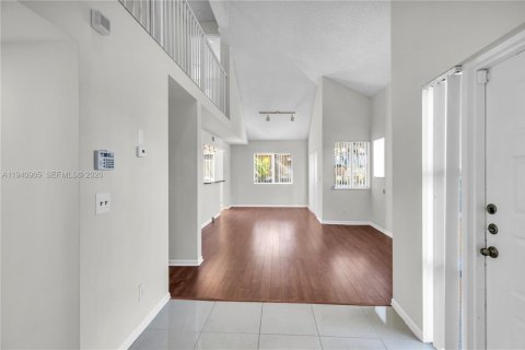 Снять в аренду виллу или дом в Плантация, Флорида 3 спальни, 138.61м2, № 1998070 - фото 11