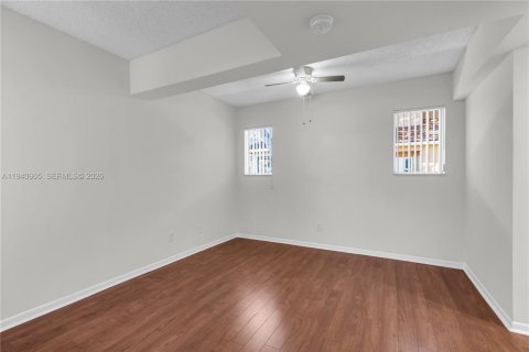 Снять в аренду виллу или дом в Плантация, Флорида 3 спальни, 138.61м2, № 1998070 - фото 20