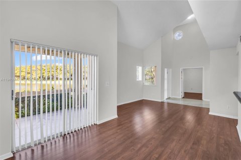 Снять в аренду виллу или дом в Плантация, Флорида 3 спальни, 138.61м2, № 1998070 - фото 14