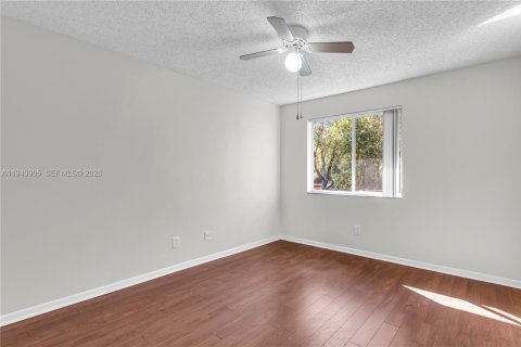 Снять в аренду виллу или дом в Плантация, Флорида 3 спальни, 138.61м2, № 1998070 - фото 28