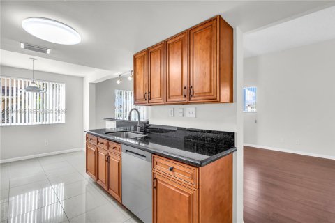 Снять в аренду виллу или дом в Плантация, Флорида 3 спальни, 138.61м2, № 1998070 - фото 18