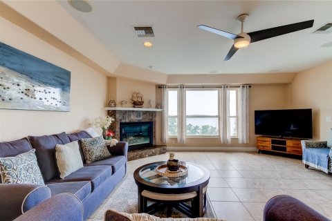 Casa en alquiler en Tarpon Springs, Florida, 5 dormitorios, 380.16 m2 № 1640274 - foto 11