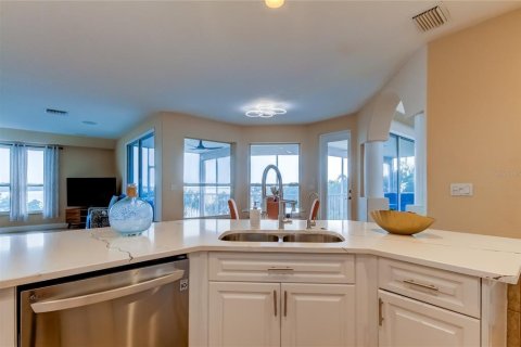 Casa en alquiler en Tarpon Springs, Florida, 5 dormitorios, 380.16 m2 № 1640274 - foto 18