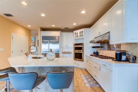 Casa en alquiler en Tarpon Springs, Florida, 5 dormitorios, 380.16 m2 № 1640274 - foto 16