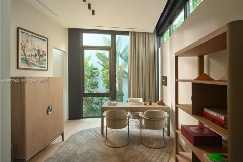 House in Miami, Florida 7 bedrooms, 993.03 sq.m. № 1991610 - photo 28