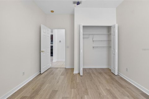 Villa ou maison à louer à Apollo Beach, Floride: 2 chambres, 129.41 m2 № 2419990 - photo 17