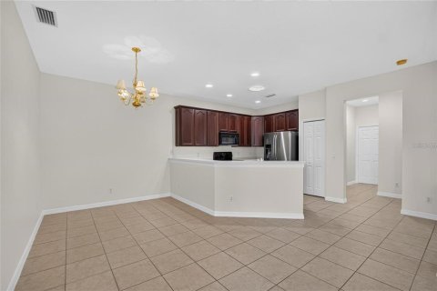 Villa ou maison à louer à Apollo Beach, Floride: 2 chambres, 129.41 m2 № 2419990 - photo 13