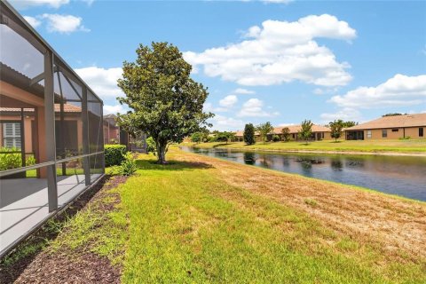 Villa ou maison à louer à Apollo Beach, Floride: 2 chambres, 129.41 m2 № 2419990 - photo 22