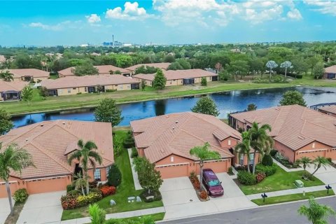 Villa ou maison à louer à Apollo Beach, Floride: 2 chambres, 129.41 m2 № 2419990 - photo 25