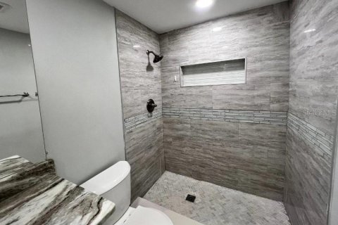 Casa en venta en Holiday, Florida, 4 dormitorios, 256.41 m2 № 1821151 - foto 17
