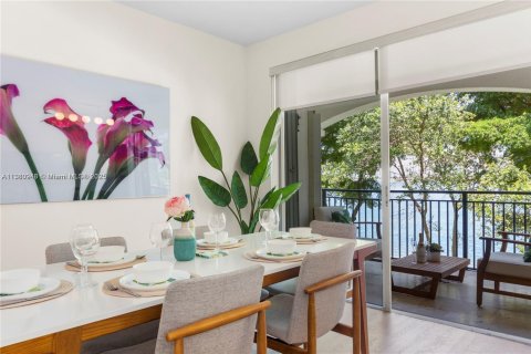 Снять в аренду кондоминиум в Авентура, Флорида 3 спальни, 122.63м2, № 1957889 - фото 3