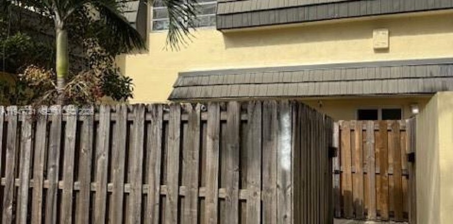 Condo à Miami, Floride, 2 chambres  № 2003876