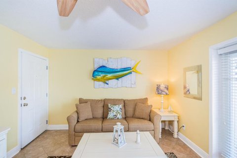 Condo in Saint Petersburg, Florida, 1 bedroom  № 2235450 - photo 21