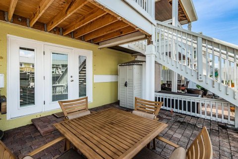 Condo in Saint Petersburg, Florida, 1 bedroom  № 2235450 - photo 8