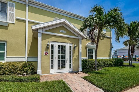 Condo in Saint Petersburg, Florida, 1 bedroom  № 2235450 - photo 24