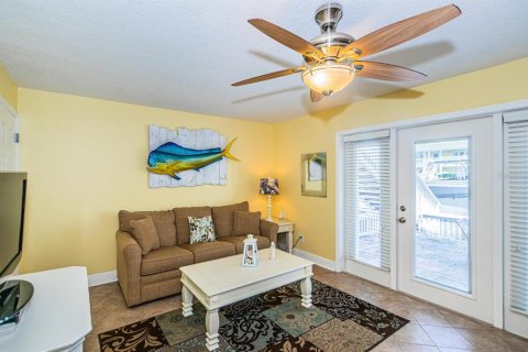 Condo in Saint Petersburg, Florida, 1 bedroom  № 2235450 - photo 19