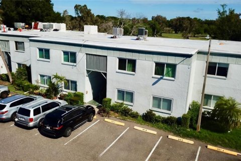 Copropriété à vendre à Clearwater, Floride: 2 chambres, 85.66 m2 № 2378240 - photo 2