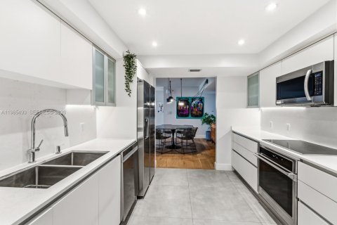 Купить кондоминиум в Ки-Бискейн, Флорида 2 спальни, 130.9м2, № 2048858 - фото 9