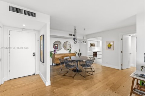 Купить кондоминиум в Ки-Бискейн, Флорида 2 спальни, 130.9м2, № 2048858 - фото 23