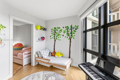 Купить кондоминиум в Ки-Бискейн, Флорида 2 спальни, 130.9м2, № 2048858 - фото 18