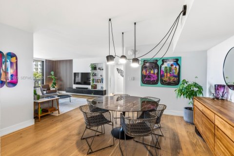 Купить кондоминиум в Ки-Бискейн, Флорида 2 спальни, 130.9м2, № 2048858 - фото 5