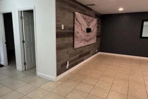 Touwnhouse à vendre à Hollywood, Floride: 2 chambres, 150.04 m2 № 2192425 - photo 13