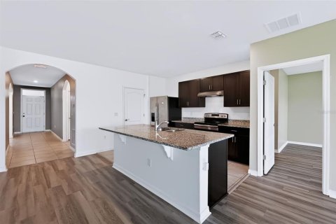 Casa en venta en Kissimmee, Florida, 3 dormitorios, 156.54 m2 № 2386204 - foto 24