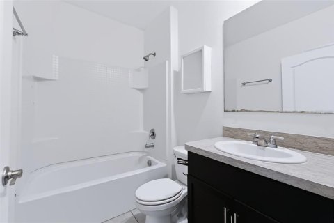 Casa en venta en Kissimmee, Florida, 3 dormitorios, 156.54 m2 № 2386204 - foto 14
