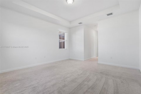 House in Miami, Florida 3 bedrooms, 170.94 sq.m. № 1868721 - photo 25