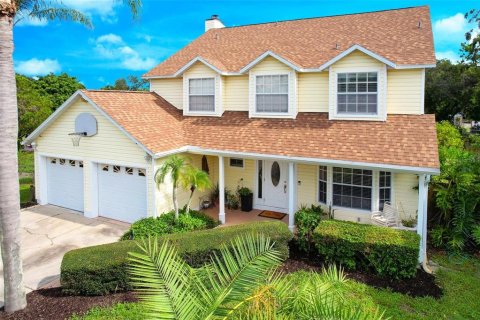 House in Bradenton, Florida 4 bedrooms, 216.56 sq.m. № 1842268 - photo 1