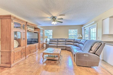 House in Bradenton, Florida 4 bedrooms, 216.56 sq.m. № 1842268 - photo 13