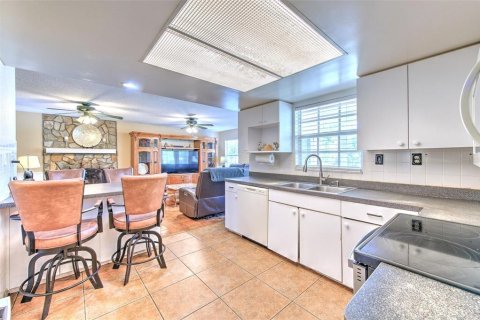 House in Bradenton, Florida 4 bedrooms, 216.56 sq.m. № 1842268 - photo 10