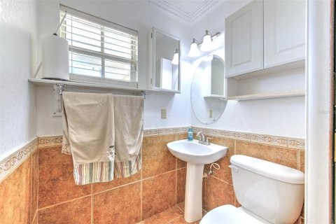 House in Bradenton, Florida 4 bedrooms, 216.56 sq.m. № 1842268 - photo 18