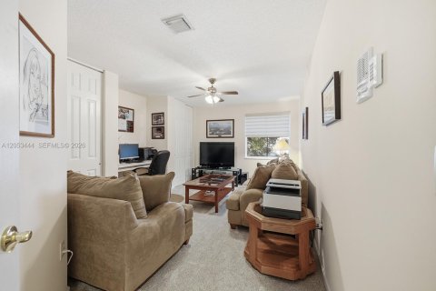 Купить виллу или дом в Мирамар, Флорида 4 спальни, 295.8м2, № 2259997 - фото 19