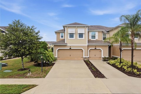 Adosado en HARMONY AT LAKEWOOD RANCH en Bradenton, Florida 3 dormitorios, 161.56 m2 № 2228131