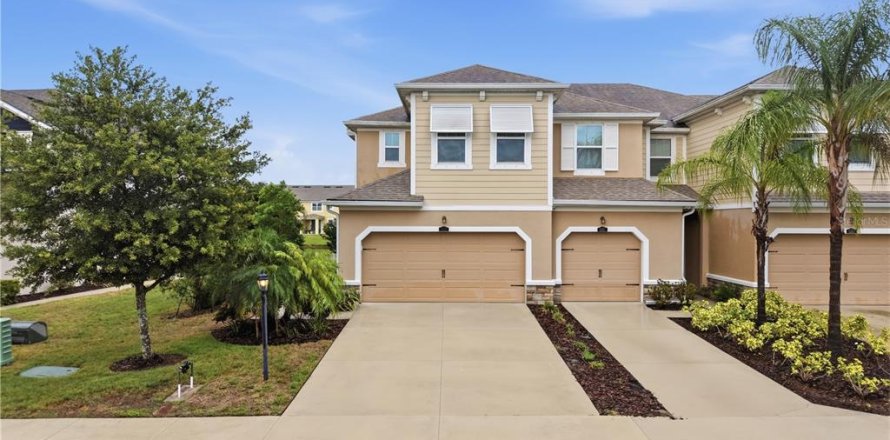 Adosado en HARMONY AT LAKEWOOD RANCH en Bradenton, Florida 3 dormitorios, 161.56 m2 № 2228131