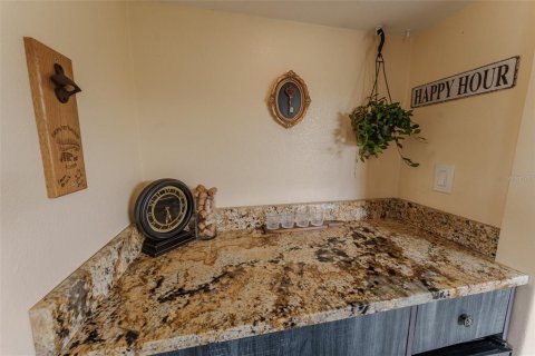 Снять в аренду квартиру в Тампа, Флорида 3 комнаты, 83.61м2, № 2155873 - фото 9