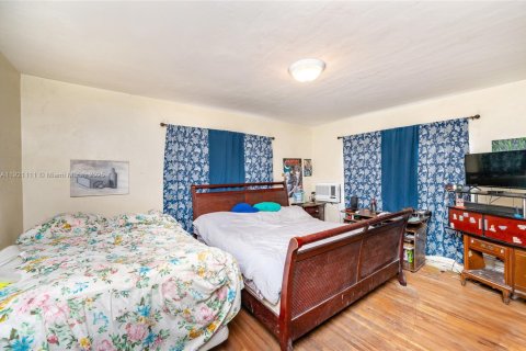 Condo in Miami Beach, Florida, 2 bedrooms  № 1974198 - photo 10