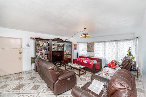 Condo in Miami Beach, Florida, 2 bedrooms  № 1974198 - photo 3