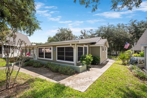 Condo in Clermont, Florida, 2 bedrooms  № 2216453 - photo 6