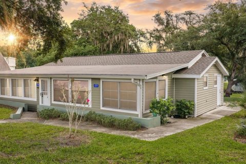 Condo in Clermont, Florida, 2 bedrooms  № 2216453 - photo 2