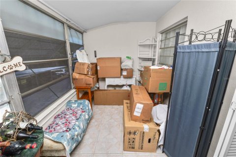 Condo in Saint Petersburg, Florida, 2 bedrooms  № 1675740 - photo 23