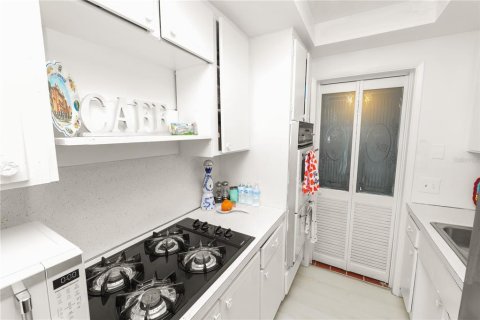 Condo in Saint Petersburg, Florida, 2 bedrooms  № 1675740 - photo 10