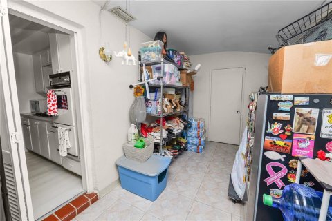 Condo in Saint Petersburg, Florida, 2 bedrooms  № 1675740 - photo 24