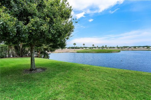Condo in West Palm Beach, Florida, 2 bedrooms № 2268291