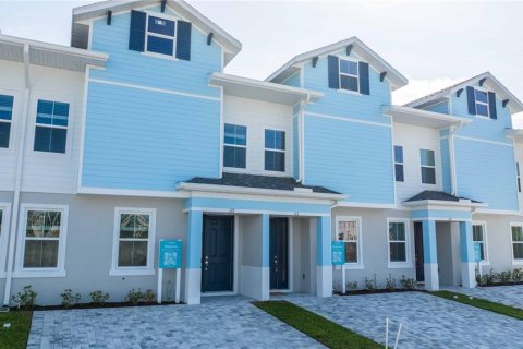 Touwnhouse à Davenport, Floride 6 chambres, 226.5 m2 № 2227987