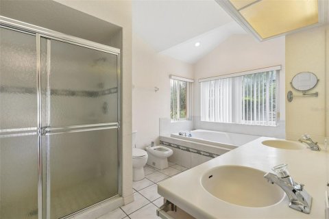 Casa en venta en Clermont, Florida, 4 dormitorios, 292.83 m2 № 2198798 - foto 13
