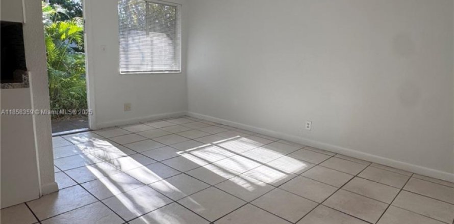 Appartement à Hollywood, Floride 1 chambre, 51.56 m2 № 2016145